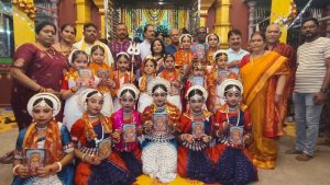 ଉତ୍ସବମୁଖର ଛତ୍ରପୁର ସହର, ମା’ ରାମାୟଣାମ୍ମାଙ୍କ ପୀଠରେ ନୃତ୍ୟ ପରିବେଷଣ କଲେ କୁନି ନୃତ୍ୟଶିଳ୍ପୀ